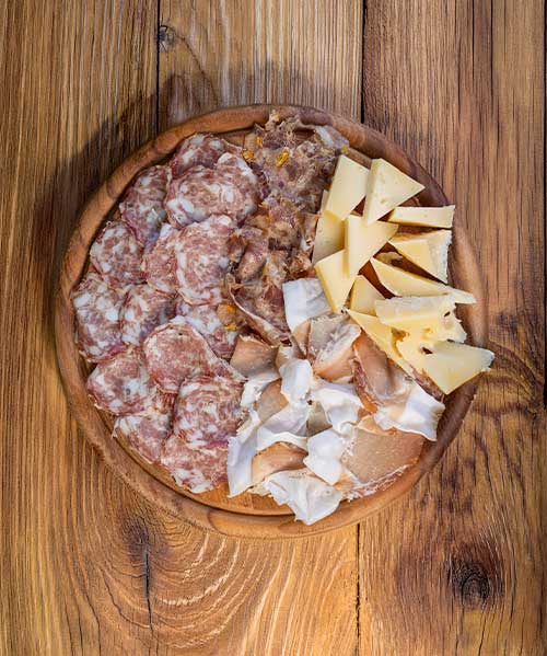 Tagliere di salumi e formaggi sappadini